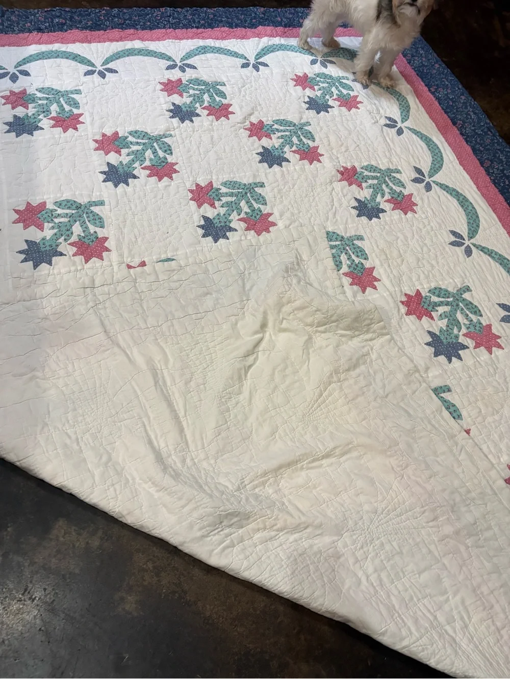 Classic Floral Patchwork Quilt in White, Pink & Teal - Home Bedding